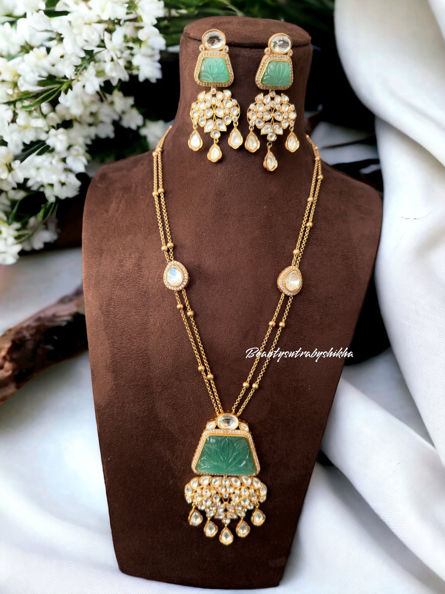 Handcrafted necklace set - Beauty Sutra by Shikha