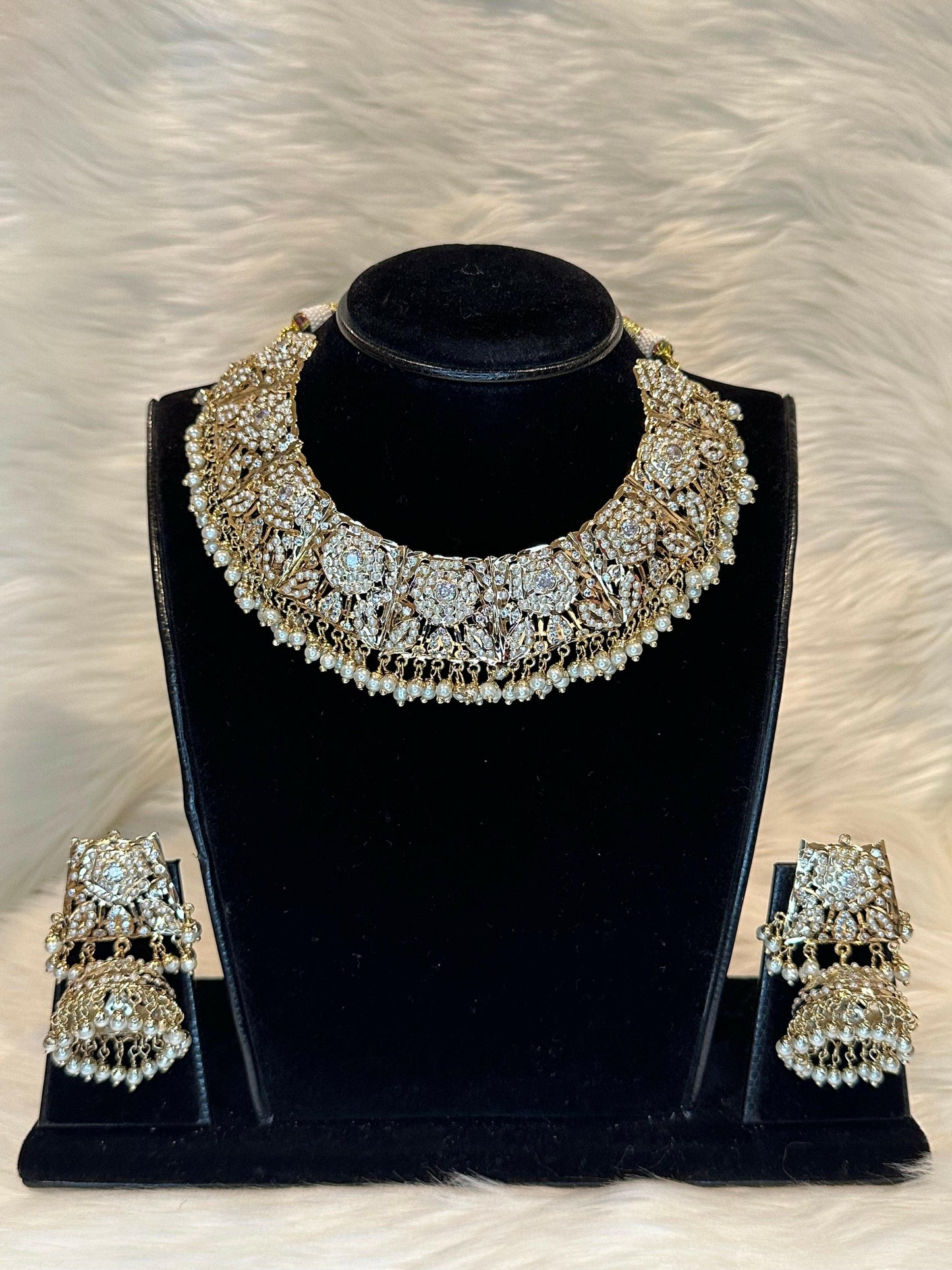 Jadau Necklace Set - Beauty Sutra by Shikha