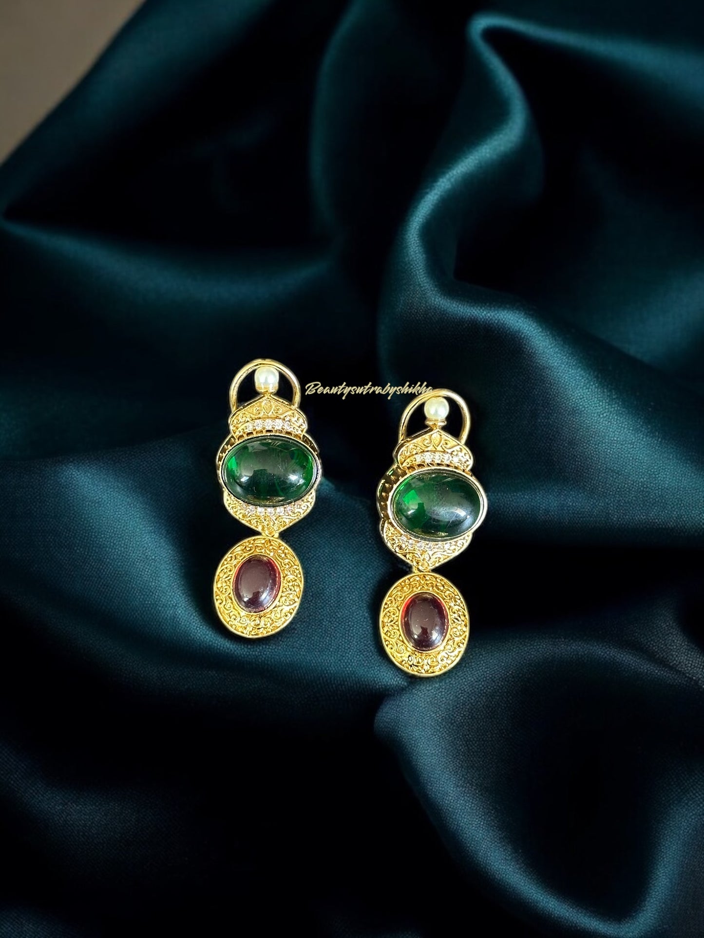 Navratna Kundan Choker Necklace with Green Pendant | Bridal Heritage Jewelry