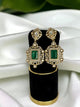 Emerald and diamonds earrings in