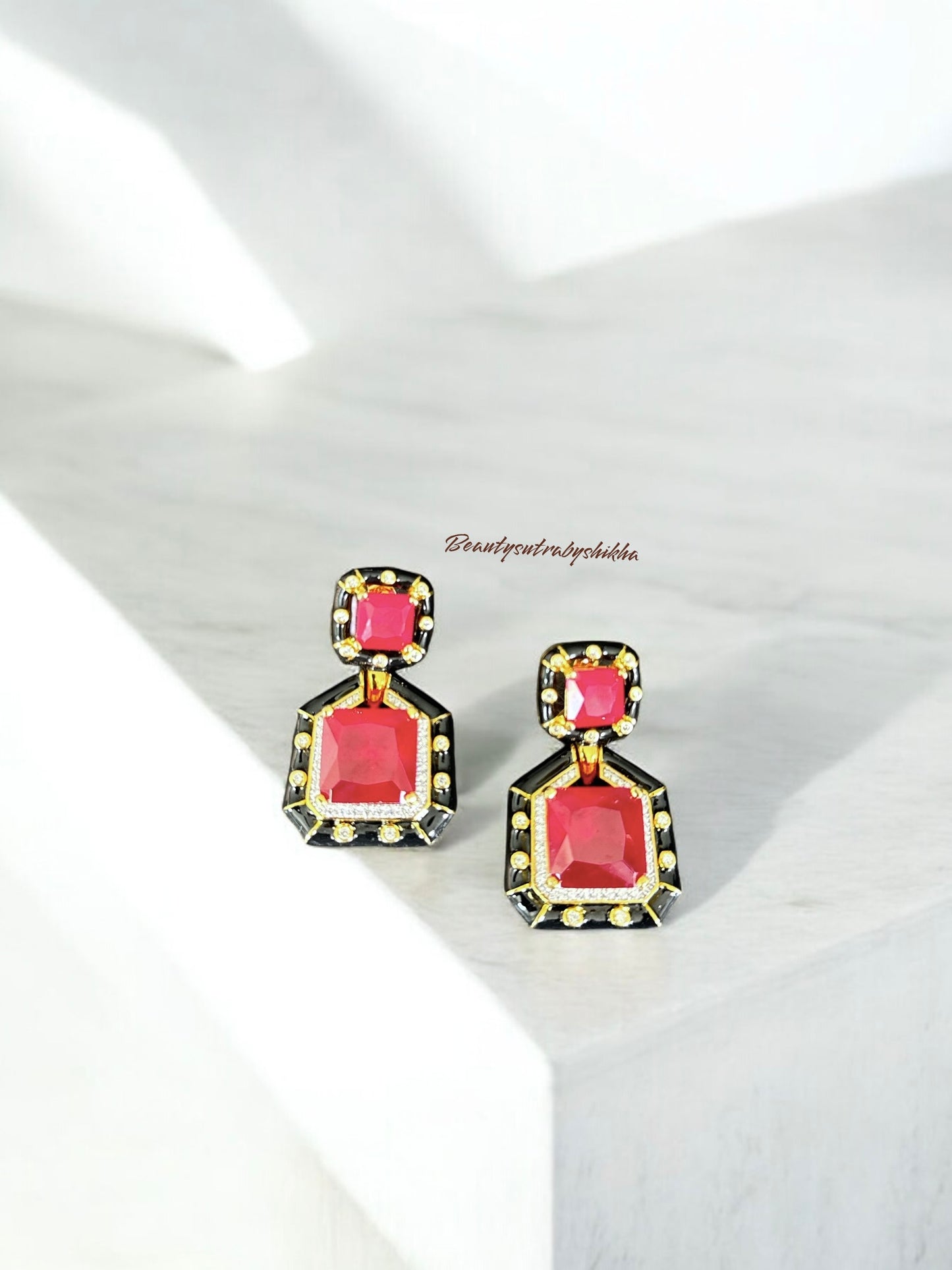 Elegant Red and Gold Statement Earrings – Modern Design for Special Occasions