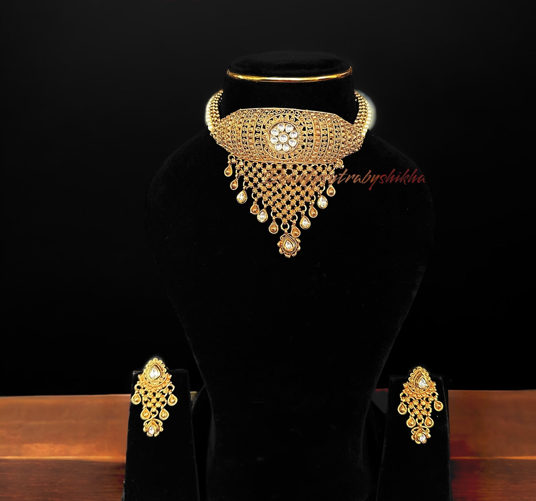 Gold choker Set - Beauty Sutra by Shikha